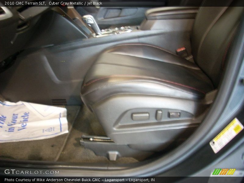 Cyber Gray Metallic / Jet Black 2010 GMC Terrain SLT