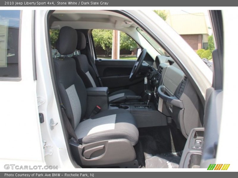 Stone White / Dark Slate Gray 2010 Jeep Liberty Sport 4x4