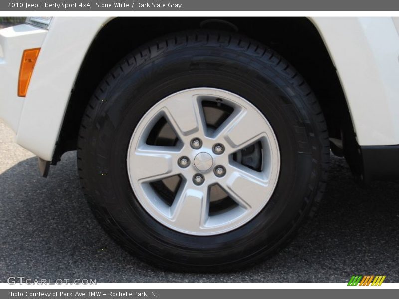 Stone White / Dark Slate Gray 2010 Jeep Liberty Sport 4x4