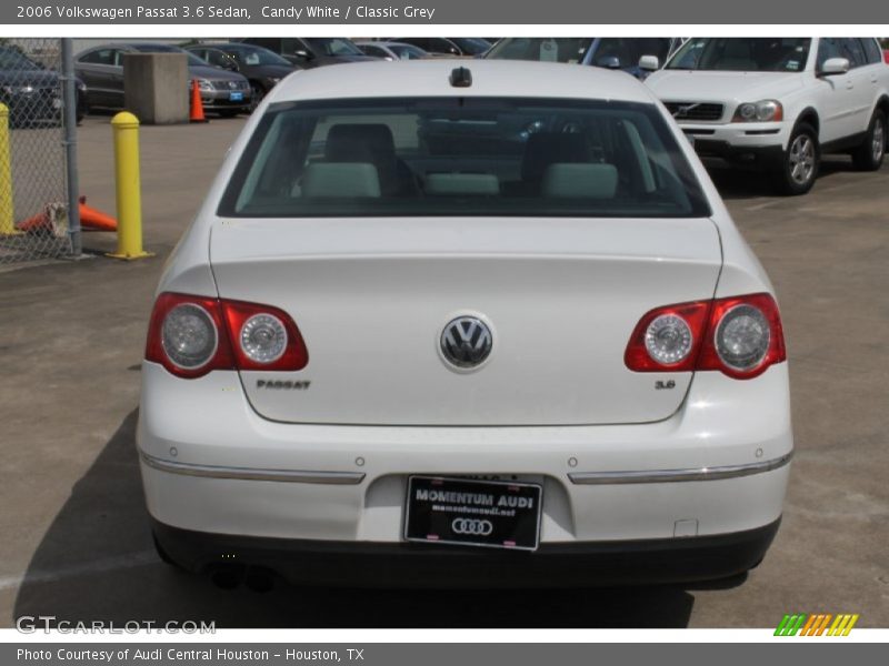 Candy White / Classic Grey 2006 Volkswagen Passat 3.6 Sedan