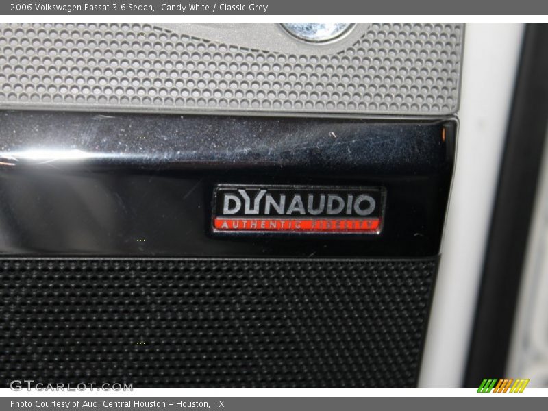 Candy White / Classic Grey 2006 Volkswagen Passat 3.6 Sedan