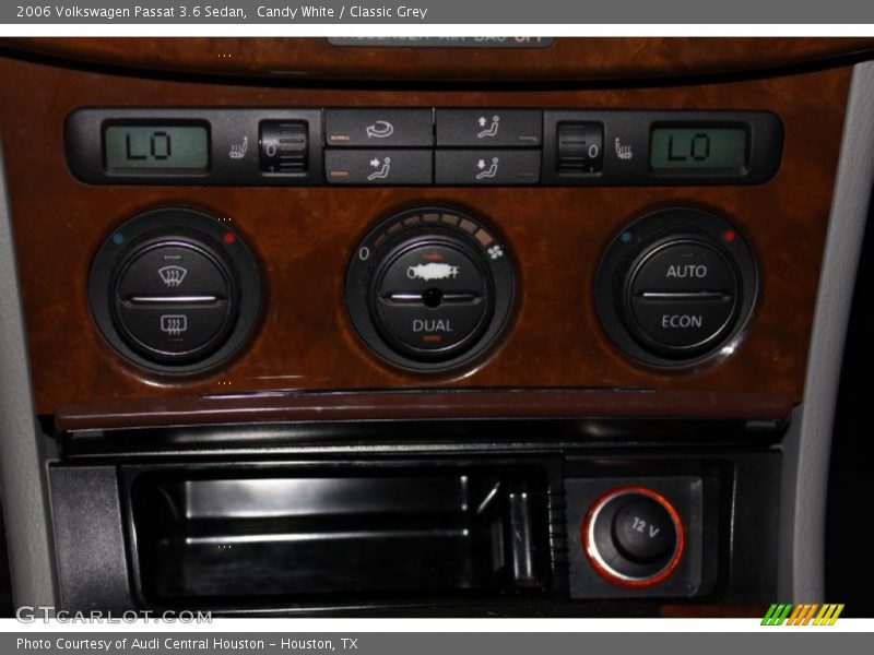 Candy White / Classic Grey 2006 Volkswagen Passat 3.6 Sedan