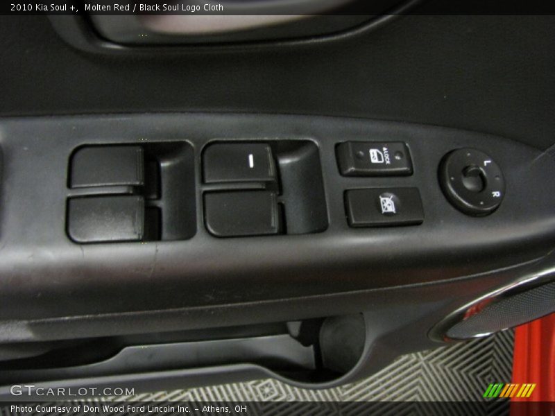 Molten Red / Black Soul Logo Cloth 2010 Kia Soul +