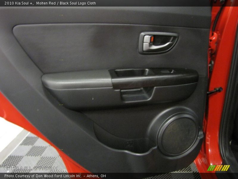 Molten Red / Black Soul Logo Cloth 2010 Kia Soul +