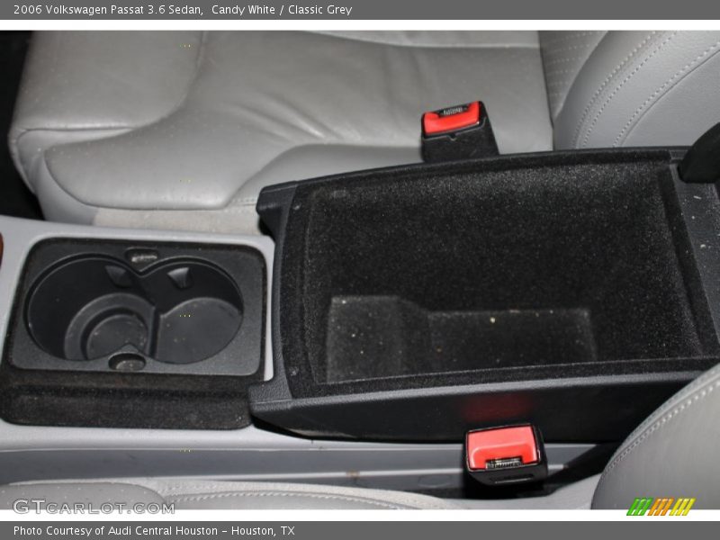 Candy White / Classic Grey 2006 Volkswagen Passat 3.6 Sedan