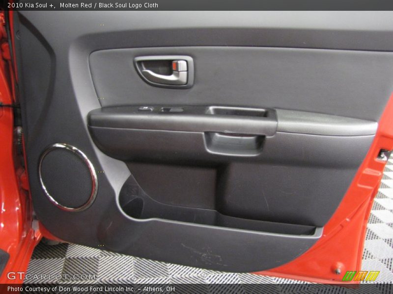 Molten Red / Black Soul Logo Cloth 2010 Kia Soul +