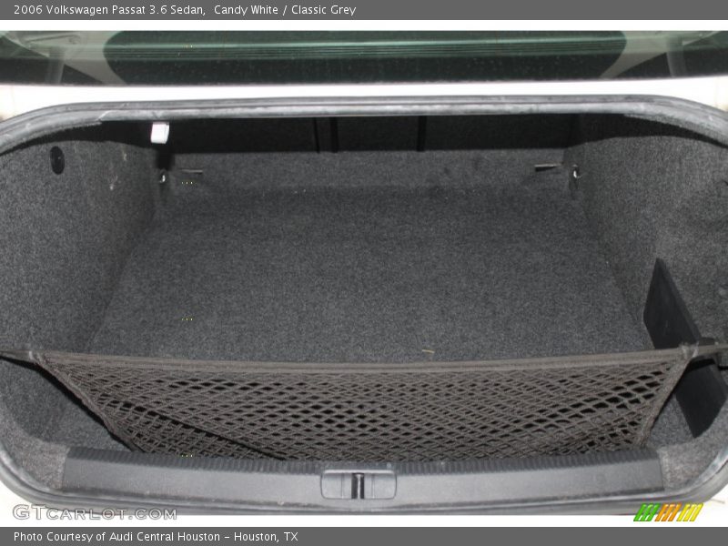 Candy White / Classic Grey 2006 Volkswagen Passat 3.6 Sedan