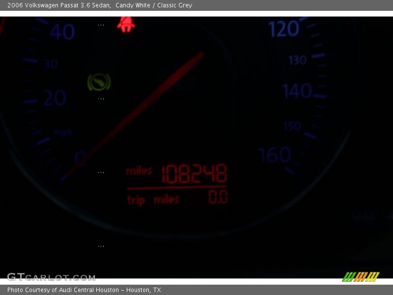 Candy White / Classic Grey 2006 Volkswagen Passat 3.6 Sedan