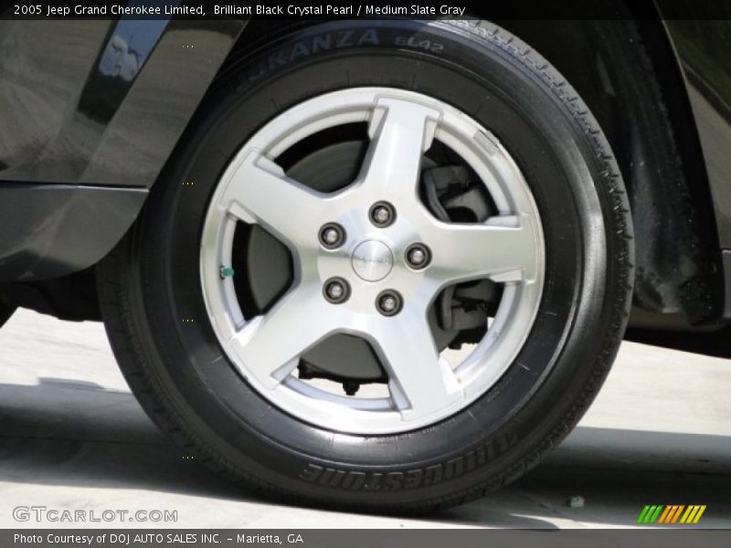 Brilliant Black Crystal Pearl / Medium Slate Gray 2005 Jeep Grand Cherokee Limited