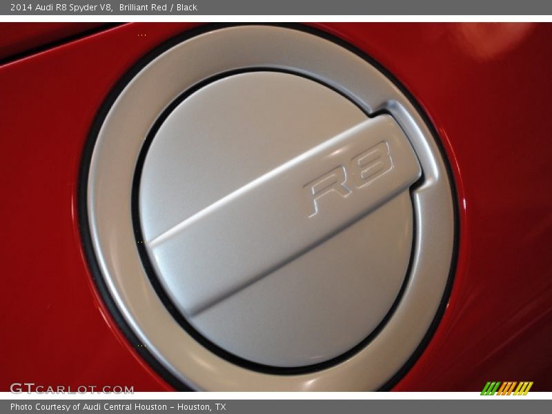 Brilliant Red / Black 2014 Audi R8 Spyder V8
