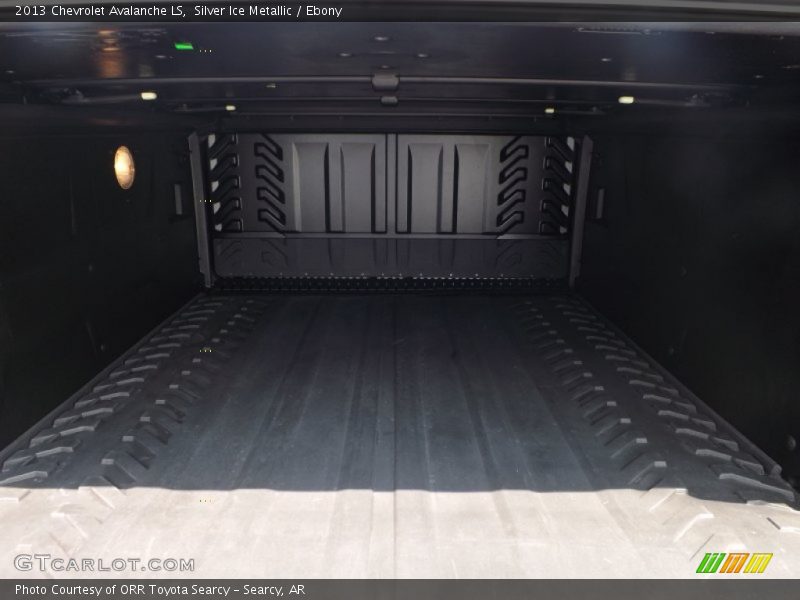 Silver Ice Metallic / Ebony 2013 Chevrolet Avalanche LS