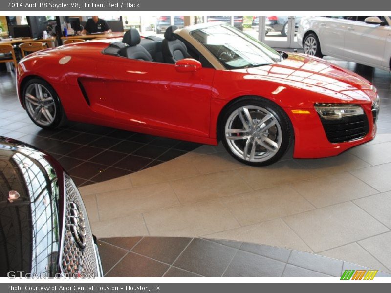 Brilliant Red / Black 2014 Audi R8 Spyder V8
