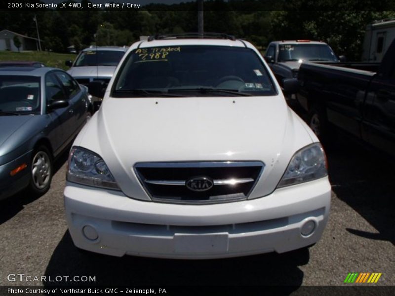 Clear White / Gray 2005 Kia Sorento LX 4WD