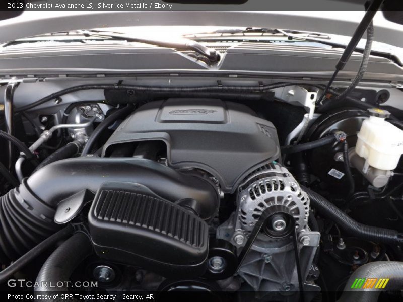 Silver Ice Metallic / Ebony 2013 Chevrolet Avalanche LS