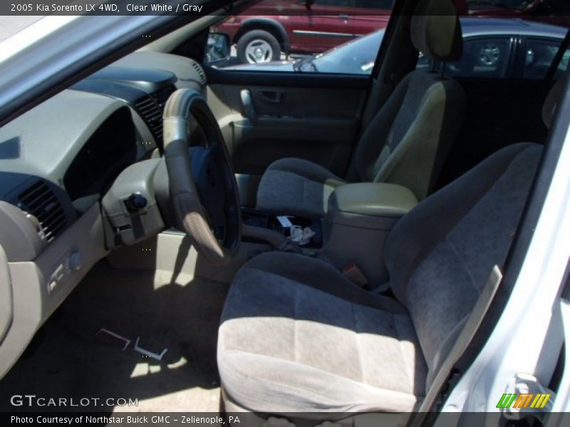 Clear White / Gray 2005 Kia Sorento LX 4WD