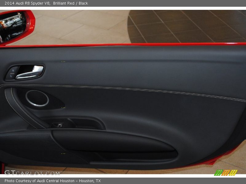 Door Panel of 2014 R8 Spyder V8