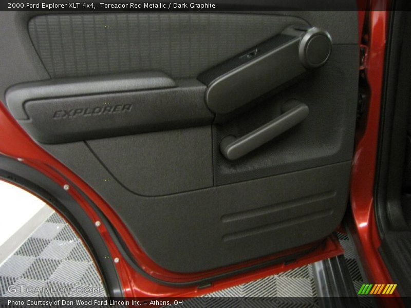 Toreador Red Metallic / Dark Graphite 2000 Ford Explorer XLT 4x4