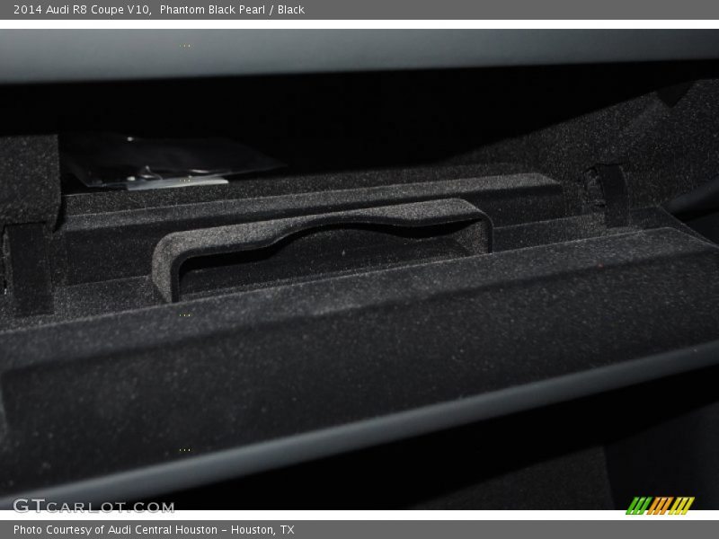 Phantom Black Pearl / Black 2014 Audi R8 Coupe V10