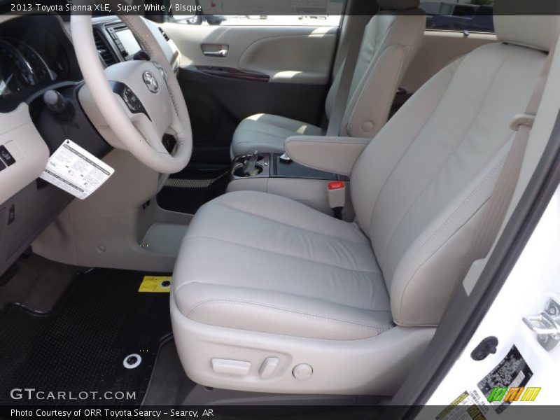 Super White / Bisque 2013 Toyota Sienna XLE