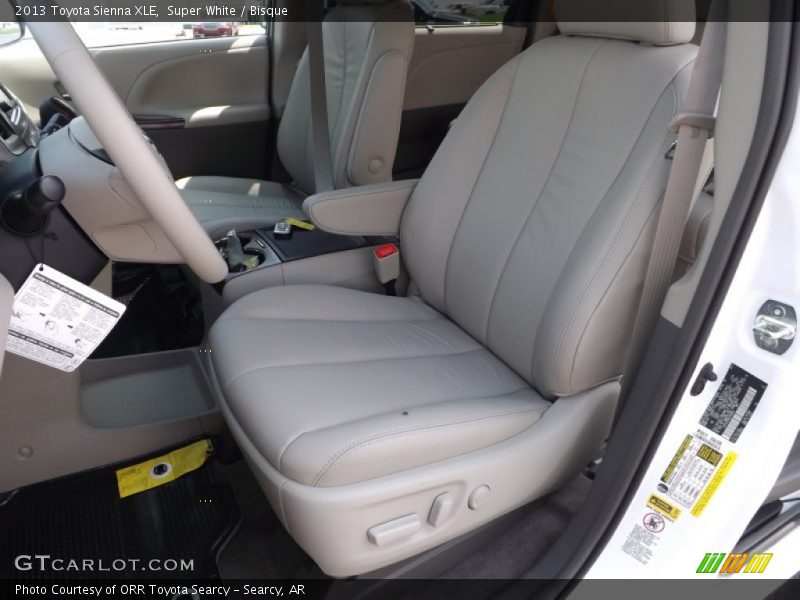 Super White / Bisque 2013 Toyota Sienna XLE