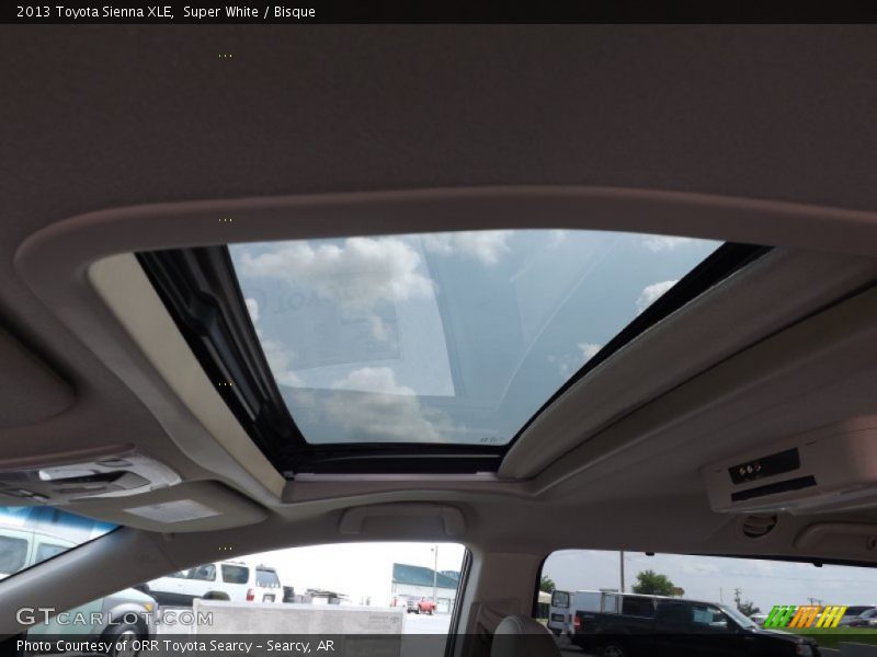 Super White / Bisque 2013 Toyota Sienna XLE
