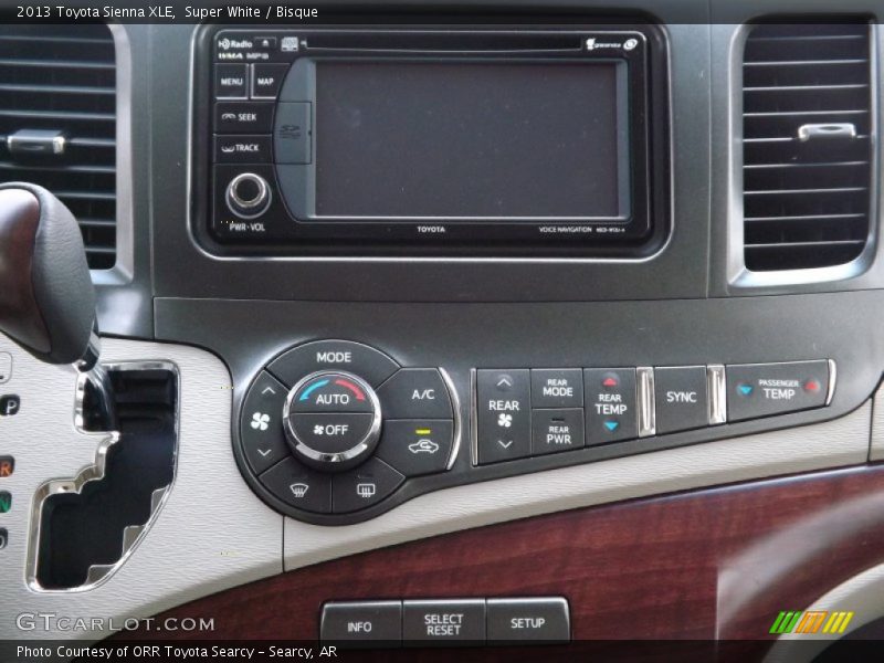 Super White / Bisque 2013 Toyota Sienna XLE