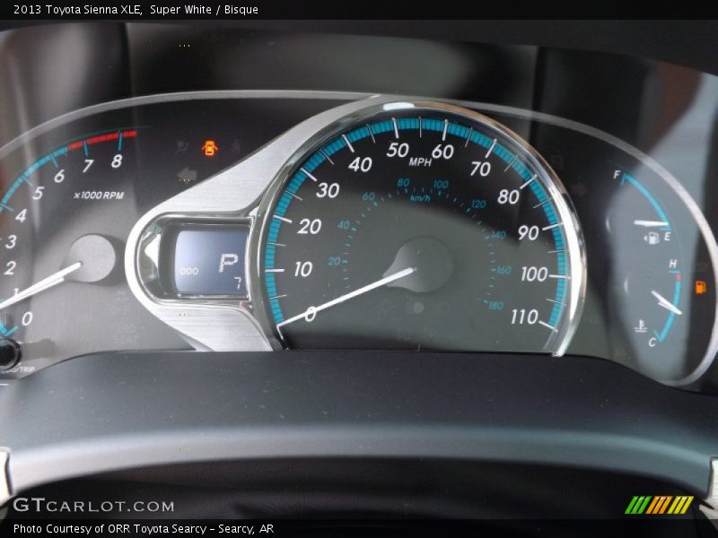 Super White / Bisque 2013 Toyota Sienna XLE