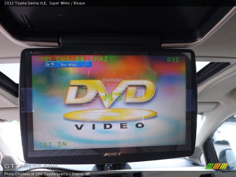 Super White / Bisque 2013 Toyota Sienna XLE