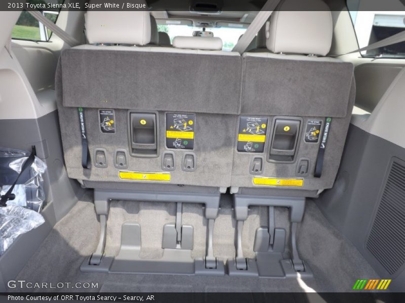 Super White / Bisque 2013 Toyota Sienna XLE
