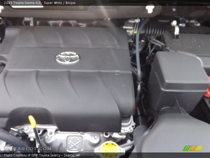 Super White / Bisque 2013 Toyota Sienna XLE