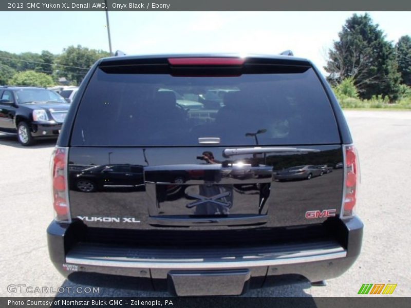 Onyx Black / Ebony 2013 GMC Yukon XL Denali AWD