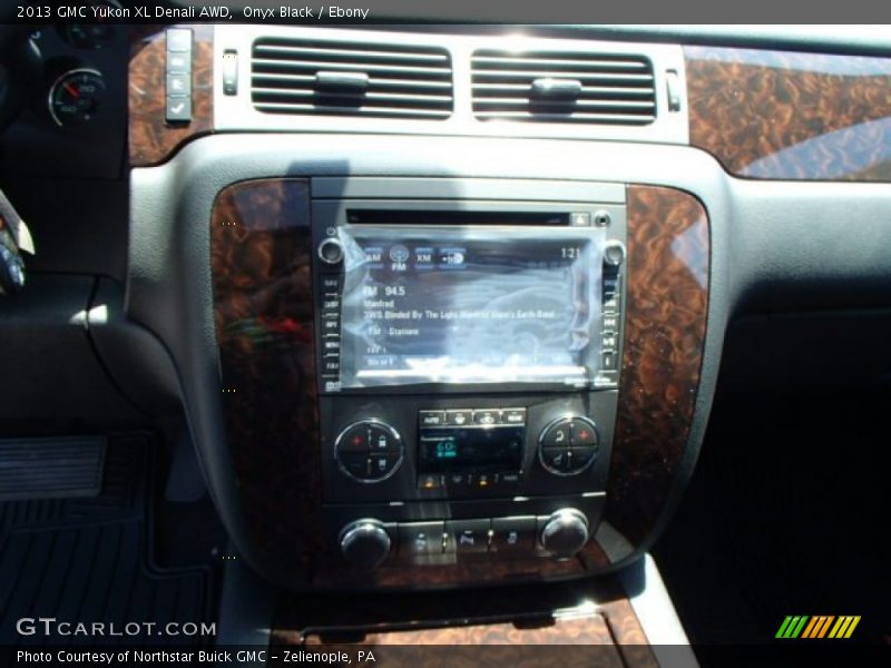 Onyx Black / Ebony 2013 GMC Yukon XL Denali AWD