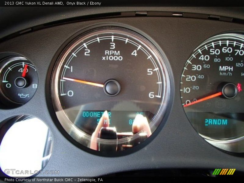 Onyx Black / Ebony 2013 GMC Yukon XL Denali AWD
