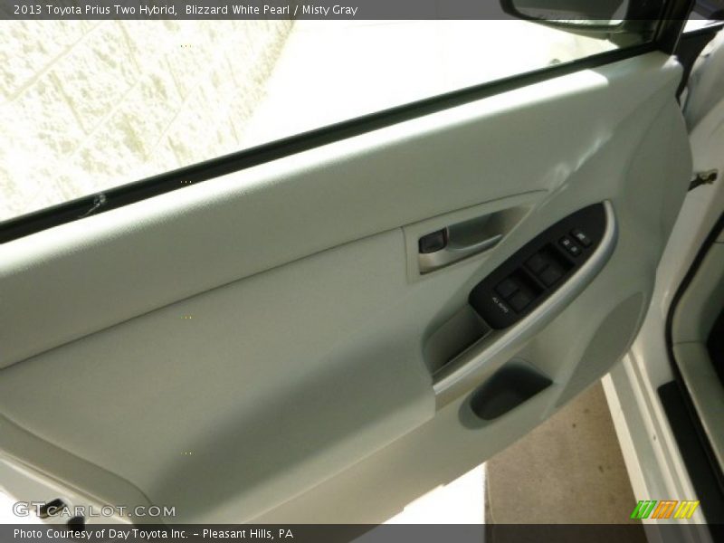 Blizzard White Pearl / Misty Gray 2013 Toyota Prius Two Hybrid