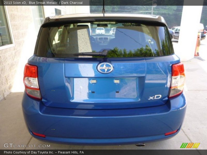 Blue Streak Metallic / Dark Charcoal 2013 Scion xD