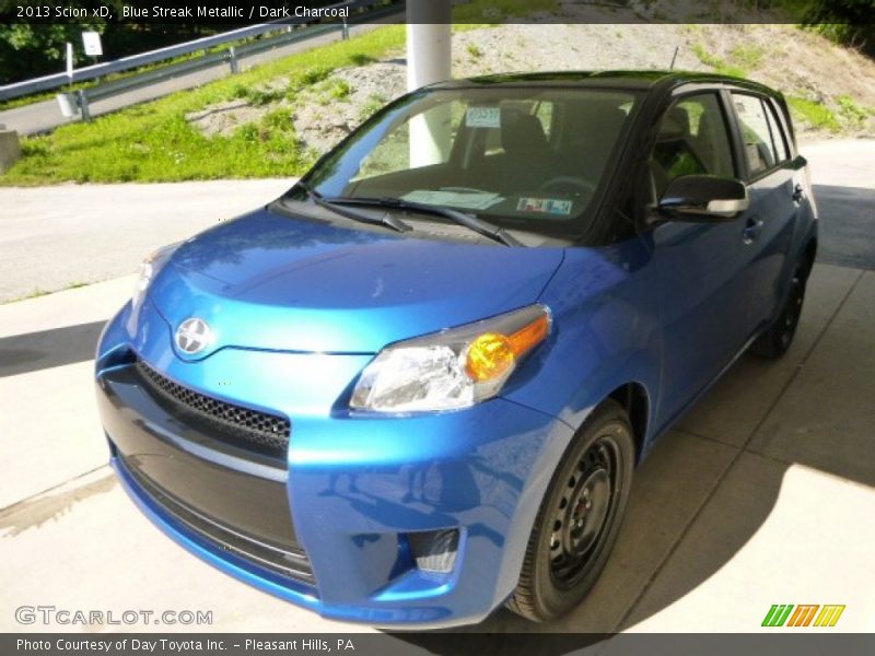 Blue Streak Metallic / Dark Charcoal 2013 Scion xD