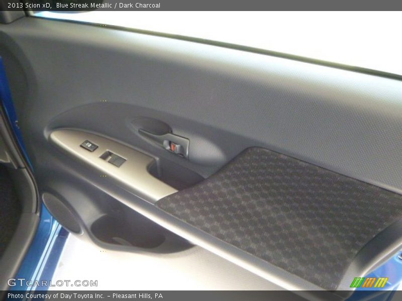 Blue Streak Metallic / Dark Charcoal 2013 Scion xD