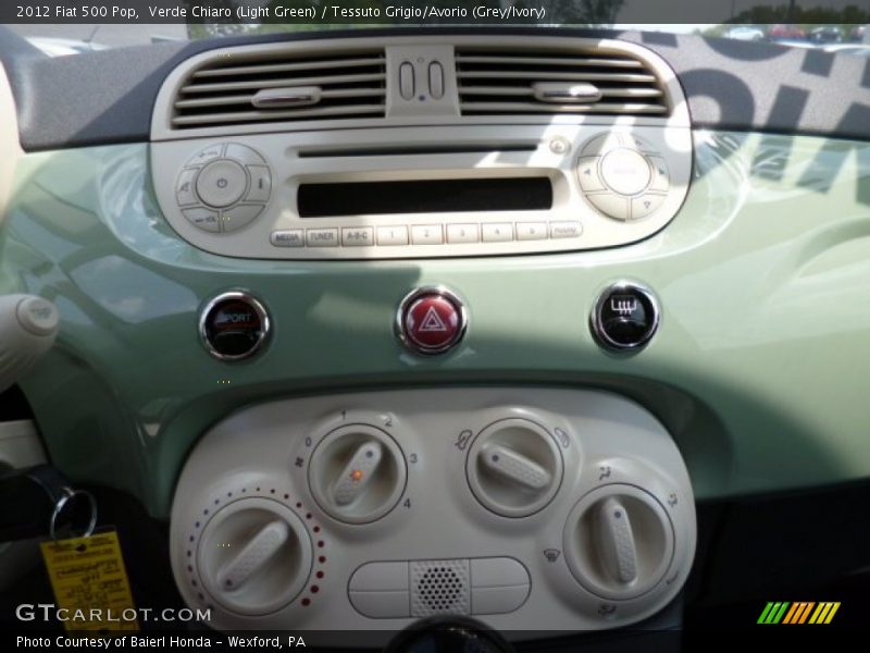 Verde Chiaro (Light Green) / Tessuto Grigio/Avorio (Grey/Ivory) 2012 Fiat 500 Pop