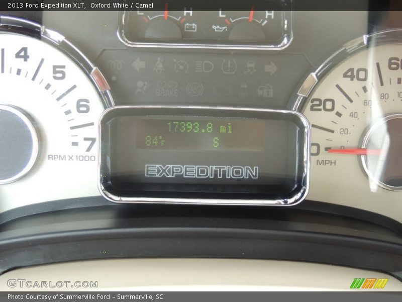 Oxford White / Camel 2013 Ford Expedition XLT