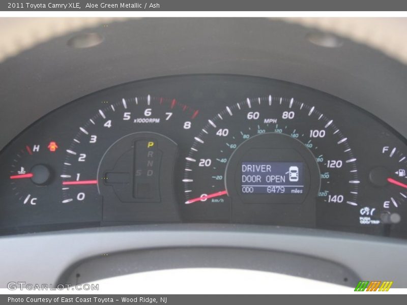 Aloe Green Metallic / Ash 2011 Toyota Camry XLE