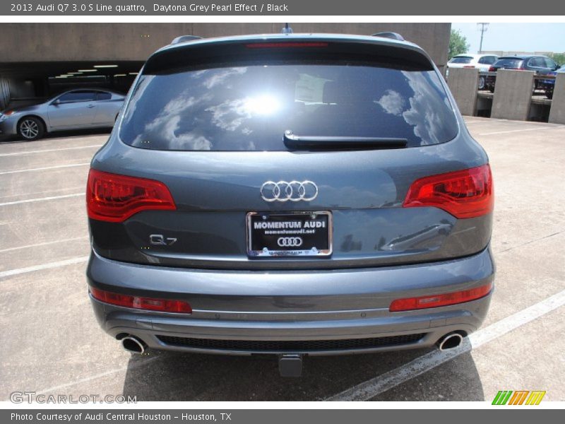 Daytona Grey Pearl Effect / Black 2013 Audi Q7 3.0 S Line quattro