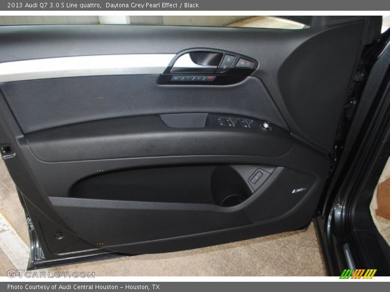 Daytona Grey Pearl Effect / Black 2013 Audi Q7 3.0 S Line quattro