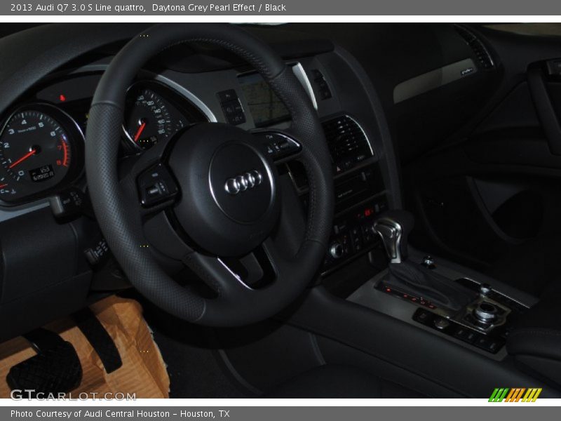 Daytona Grey Pearl Effect / Black 2013 Audi Q7 3.0 S Line quattro