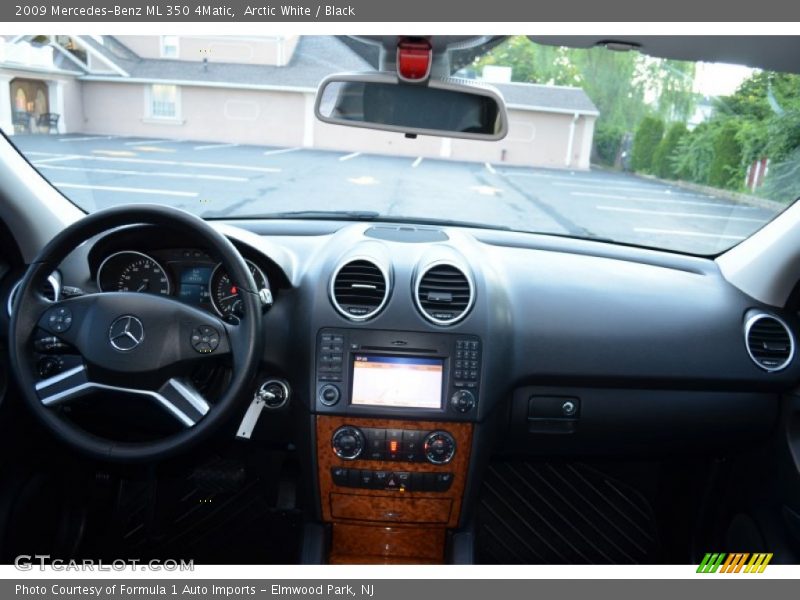 Arctic White / Black 2009 Mercedes-Benz ML 350 4Matic