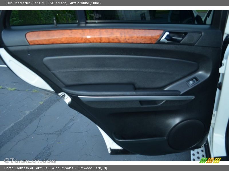 Arctic White / Black 2009 Mercedes-Benz ML 350 4Matic