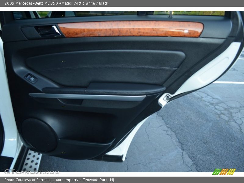 Arctic White / Black 2009 Mercedes-Benz ML 350 4Matic