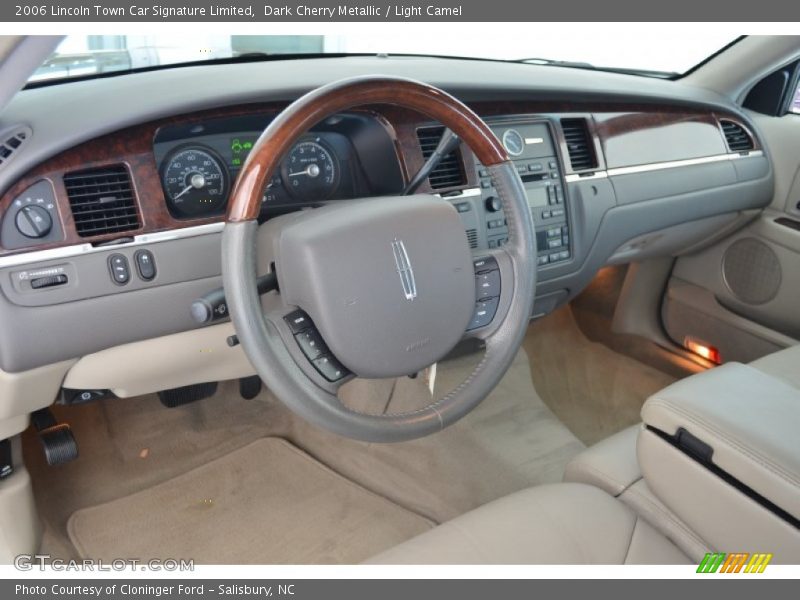 Dark Cherry Metallic / Light Camel 2006 Lincoln Town Car Signature Limited