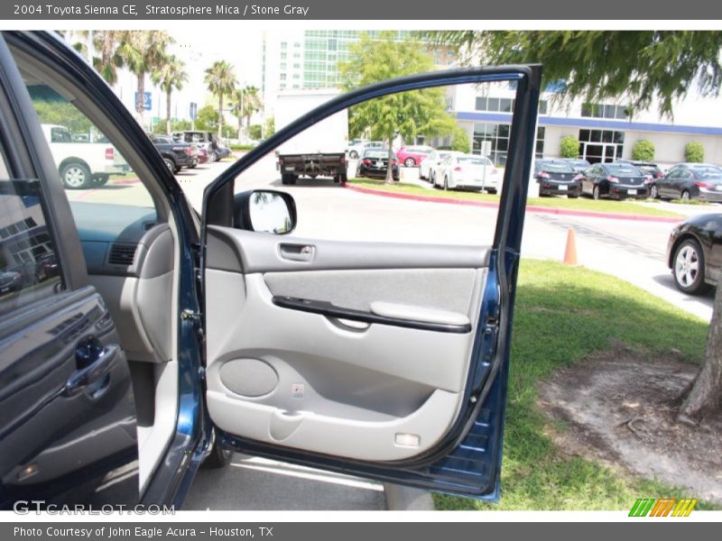 Stratosphere Mica / Stone Gray 2004 Toyota Sienna CE