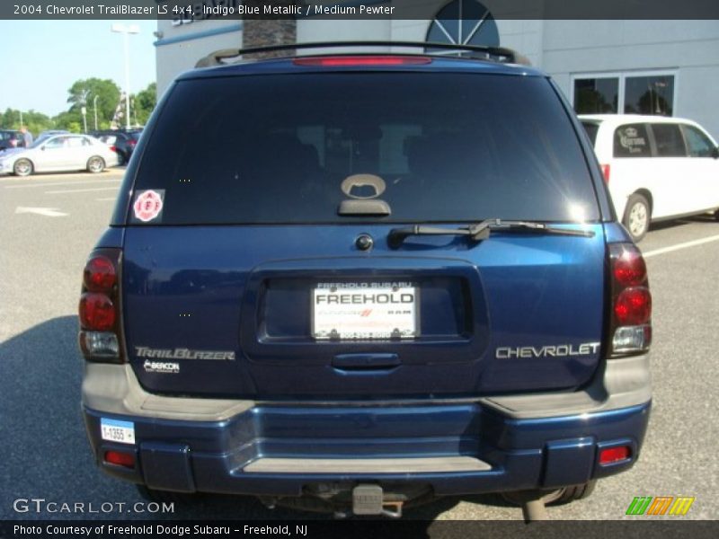 Indigo Blue Metallic / Medium Pewter 2004 Chevrolet TrailBlazer LS 4x4