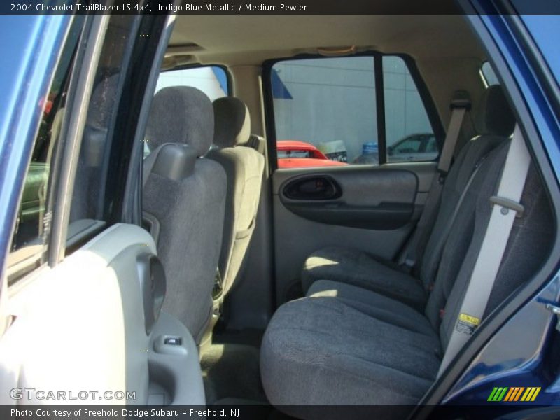 Indigo Blue Metallic / Medium Pewter 2004 Chevrolet TrailBlazer LS 4x4